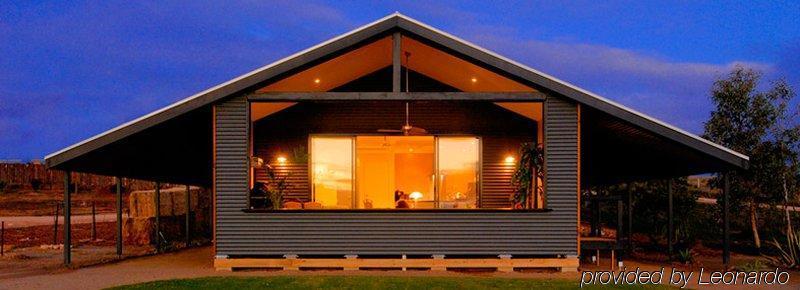 Riverview Rise Retreats